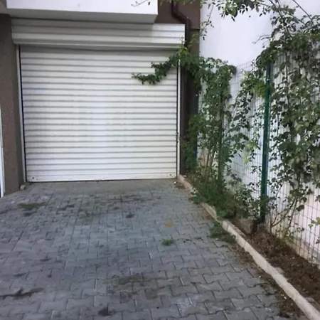 елоисета с паркомясто 아파트 *